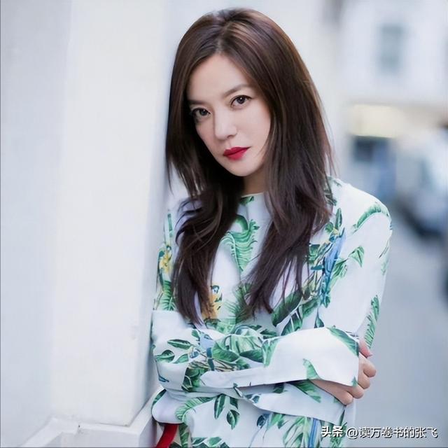 封杀四年，49岁赵薇突传消息，因胃癌去世传闻5个月前就真相大白