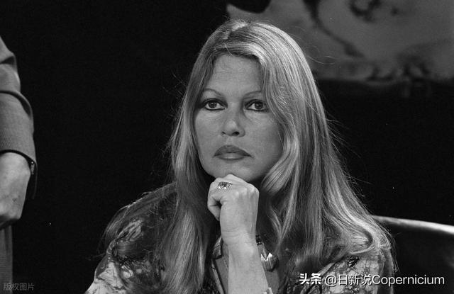 全法国男人曾为她痴狂！91岁性感传奇离世，马克龙亲自悼念