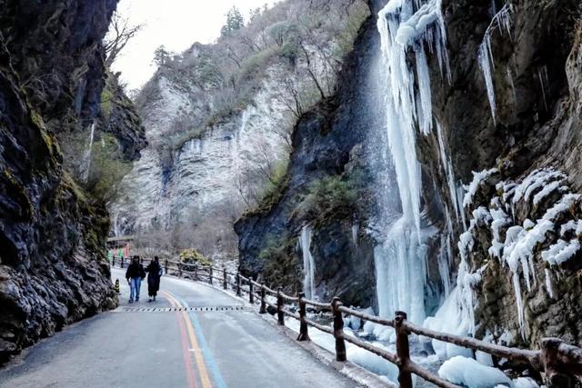 锁定官鹅沟！赴一场冰雪与烟火的双重盛宴～