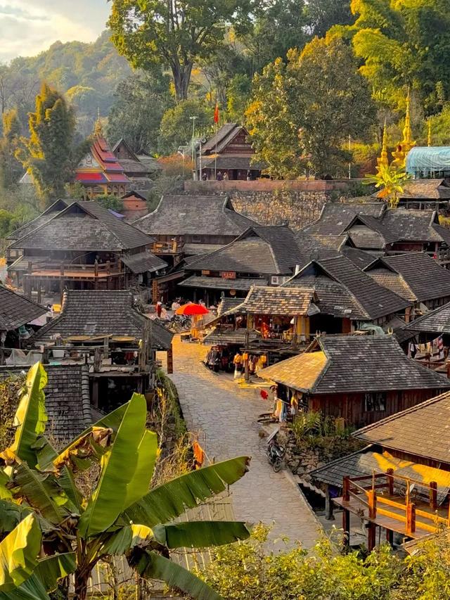 云南被严重低估的避暑地，均温20℃，比贵阳凉快，去了就不想回来