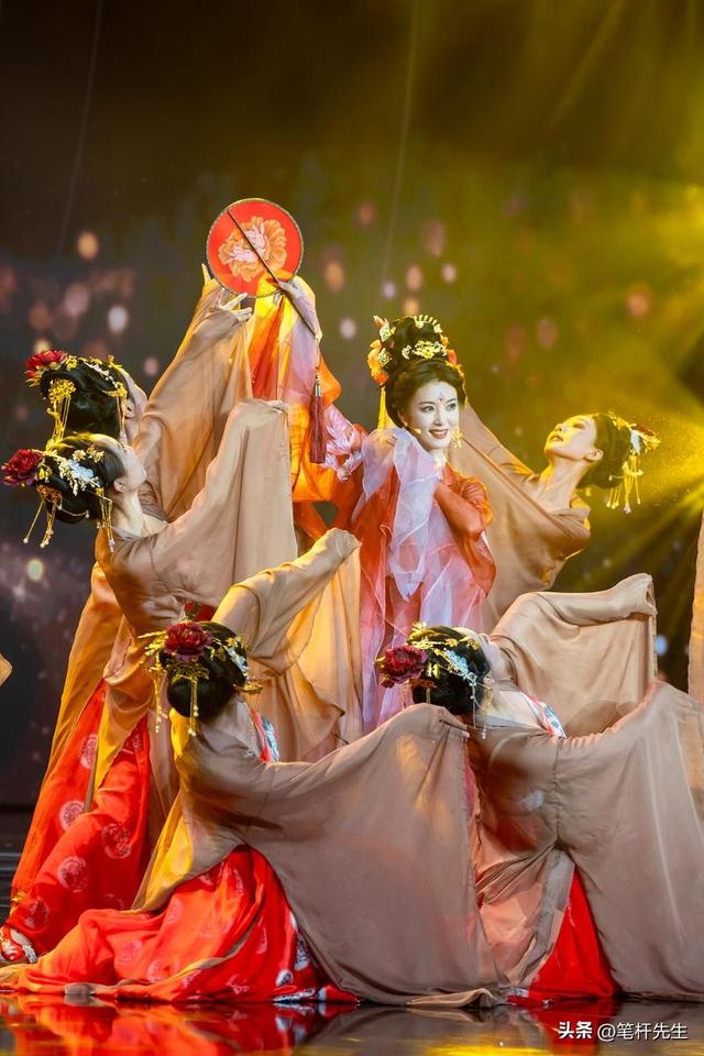 春节文化游爆火！网红乱解经典引争议 守正创新才是传承之道