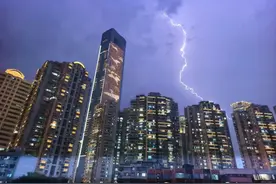 刚刚！电闪雷鸣！厦门发布冰雹预警！强降水马上就到图片