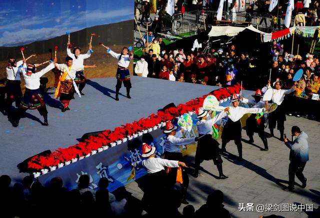 2025年青海同仁热贡文化唐蕃古道行兰州站农文旅商推介活动启幕。