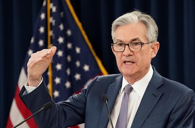 黄金4000美元关口胶着	，美联储施压市场观望，中美政策走向成关键