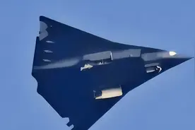 孟 彦：歼36公开亮相，日本专家着急了，扬言中国六代机存在三问题图片