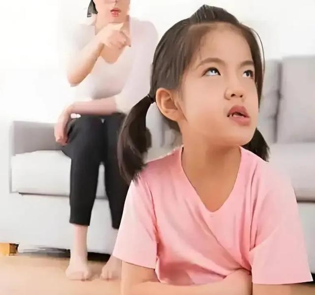 孩子抑郁后我才懂：最伤娃的不是离婚穷，是家有“严重内耗