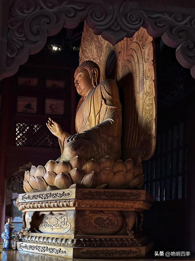 华严寺：“八大辽构”之七，拥有最美辽塑菩萨和最美古代书橱