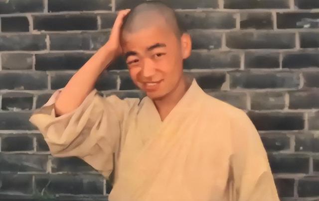 送走马蓉又迎来冯清，43岁的王宝强，终究还是逃不掉“女人坑”