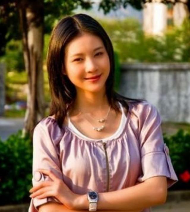 李幼斌“女儿”嫁豪门,坐月子遭家暴27岁离世,回顾她的一生太惋惜