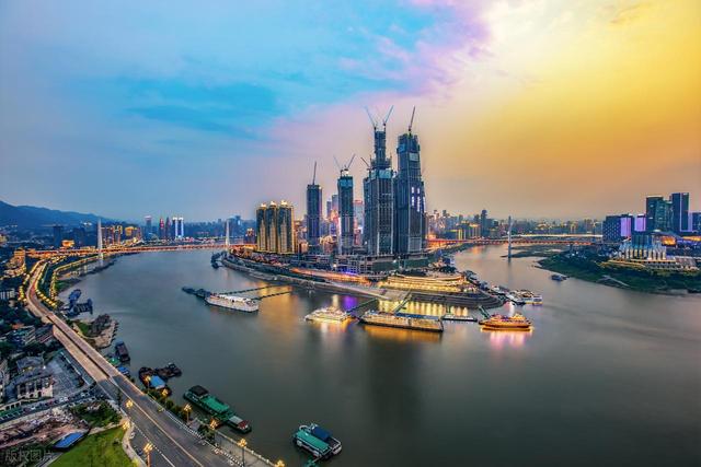 中国最大的工业城市，拥有40多座工业区，却发展出众多网红景点
