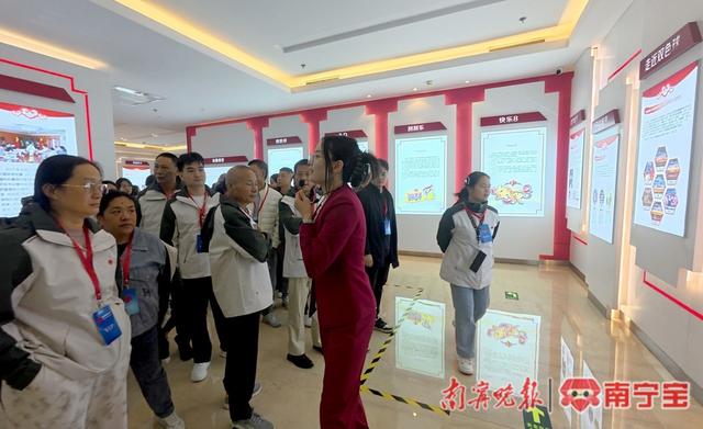 广西福彩观摩团“走近双色球”探秘大奖如何产生