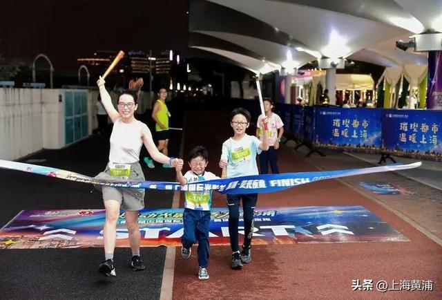 多图！一场跨越8天的光影森林“派对”已在黄浦滨江开启，大人小孩萌宠都能玩嗨！