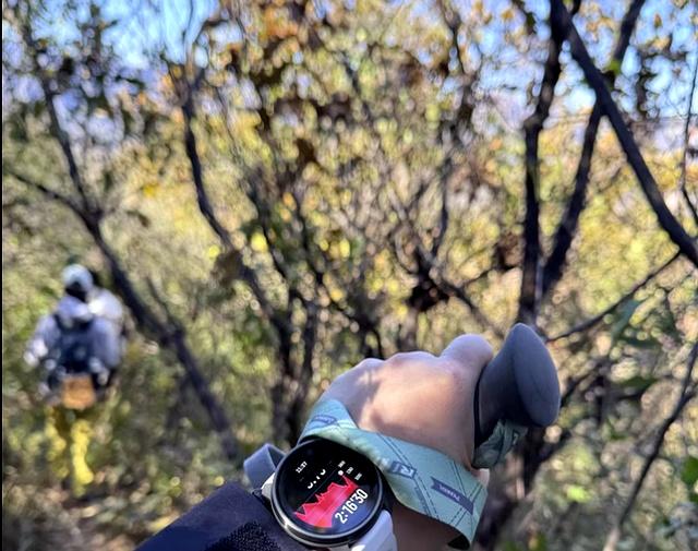 如何选择第一块专业跑步手表？2025专业人士都在用的3个技巧分享