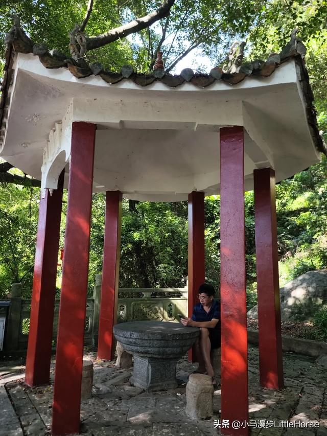 石室寻幽:岁月登山路,初心向云台