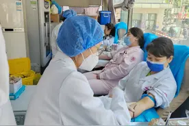 一腔热血·不忘初心——济南市妇幼保健院组织开展无偿献血活动图片