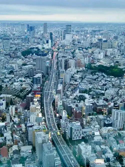 日本九州岛西北部的福冈市