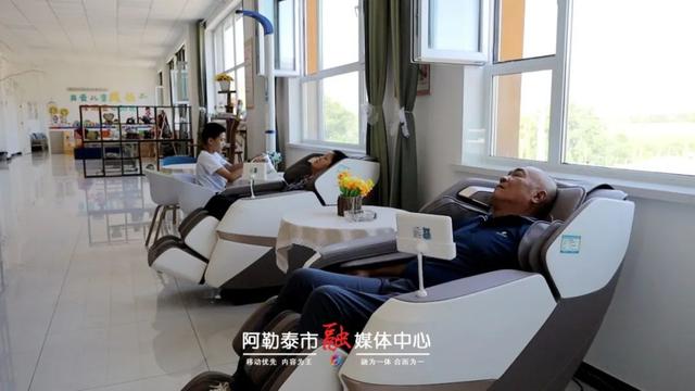 醉美山河·温暖阿禾丨零公里处可办证 阿禾公路出行再添便利