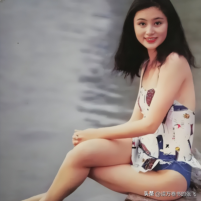 长得太美被导演占为己有，4年后生下大明星儿子，17岁就成男一号