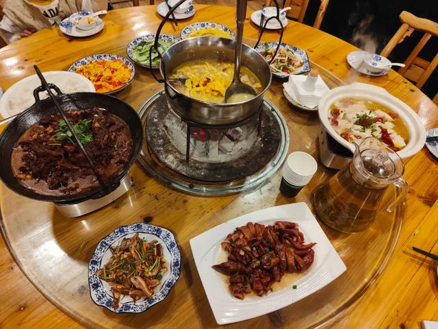 楚尚团建 | 挺进大别山悟初心，重走红军路聚力量