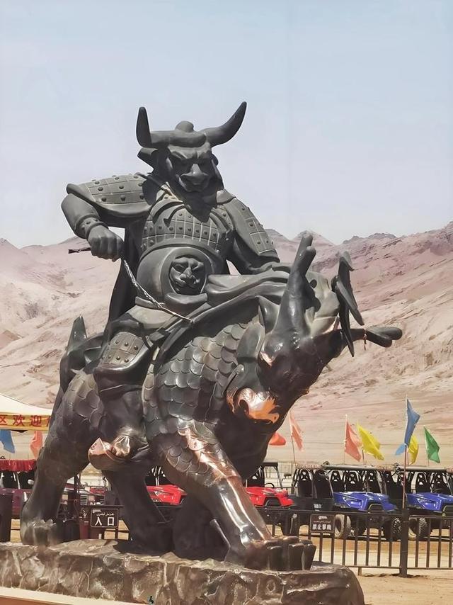 游新疆中国热极火焰山