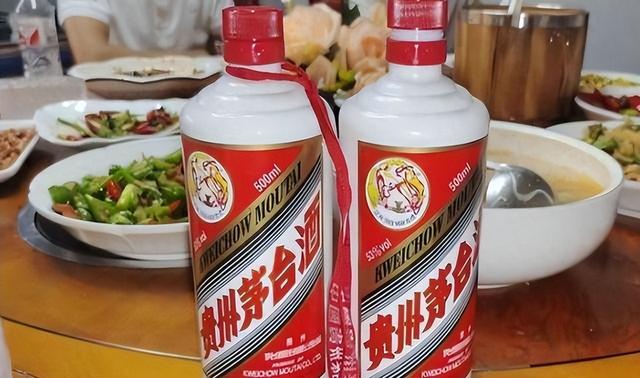 河北一家7口参加侄子婚礼，茅台美食吃到撑，回家才发现忘记随礼
