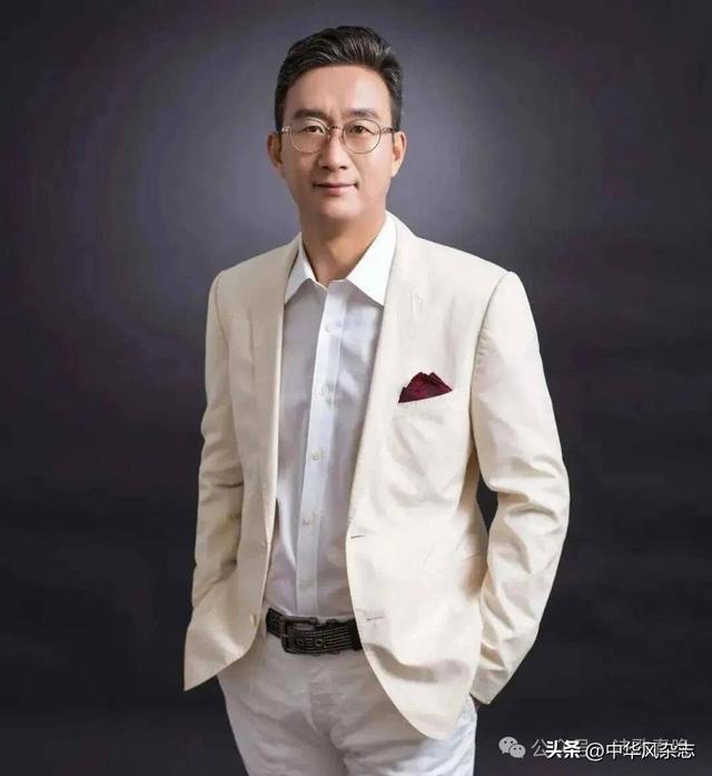 献礼新疆维吾尔自治区成立70周年：华红兵与屈金星共探文旅融合