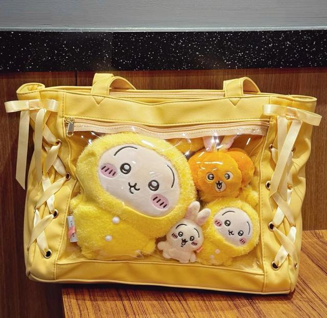 “痛文化”席卷大江南北！全红婵痛包引断货，千亿生意凭啥爆火？