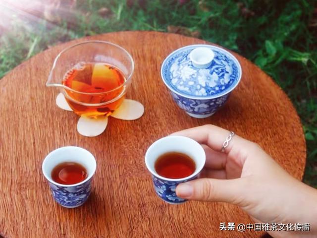 嘉州茶聚，韵逸时光