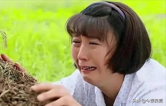 闫学晶没想到	，2026年刚开年，老搭档冯巩就给她上了生动一课