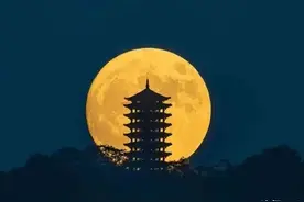 手机也能拍月亮，学会这6招，让你的月亮照片美翻天！图片