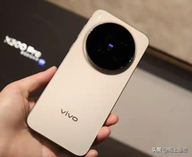 2025下半年旗舰三国杀：谁的诚意更能击中用户痛点？