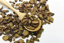 一碗养筋汤，补肝肾，舒筋络，横扫四肢酸麻、胀痛图片