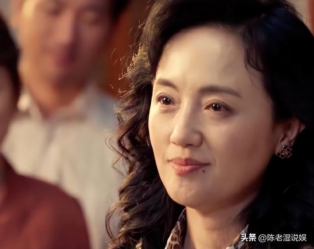 离春节还有1月，52岁辛柏青终于传出喜讯，朱媛媛终于可以放心了