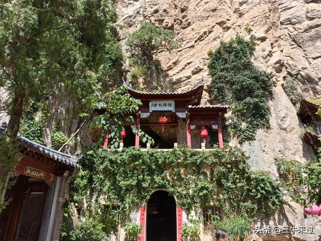 无为在歧路，白露潭溪山