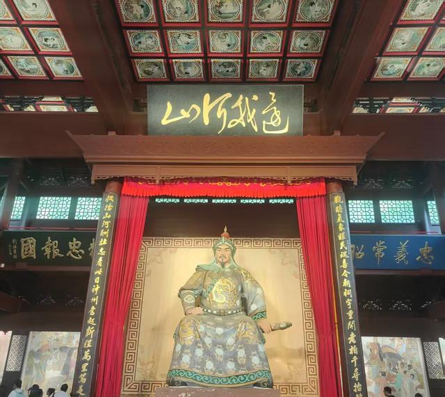 拜谒岳王庙 • 一阙忠魂铸就旷世悲歌！