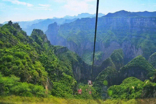山西“冰瀑”又上热搜！16万人蹲守的冬日奇观真的“太绝了”～