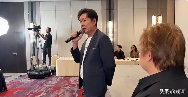 泰国高管当众欺辱环球小姐？数十佳丽集体跑路，选美变女性宣言！