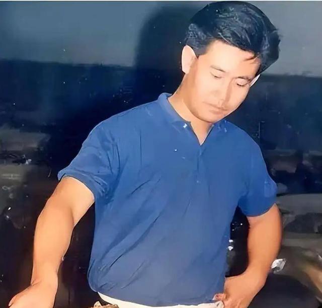 退休6个月还没享福就去世，一辈子无儿无女，他比罗京更令人惋惜 第3张