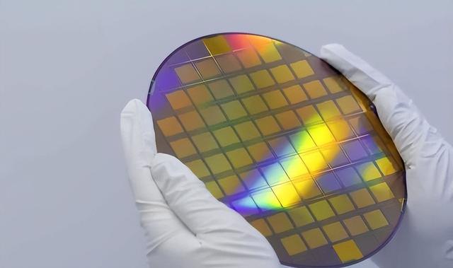 美媒：荷兰考虑放弃夺取安世控制权，但前提是恢复芯片供应