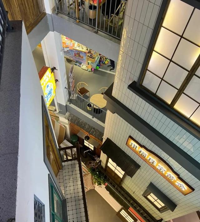 逃离高温！高铁直达22℃清凉之都，比六盘水凉快！草原惊艳瀑布奇绝，人均50吃到爽！
