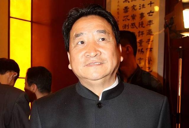 姜昆美国过圣诞仅1天，恶心一幕上演，郭德纲的话含金量还在上升