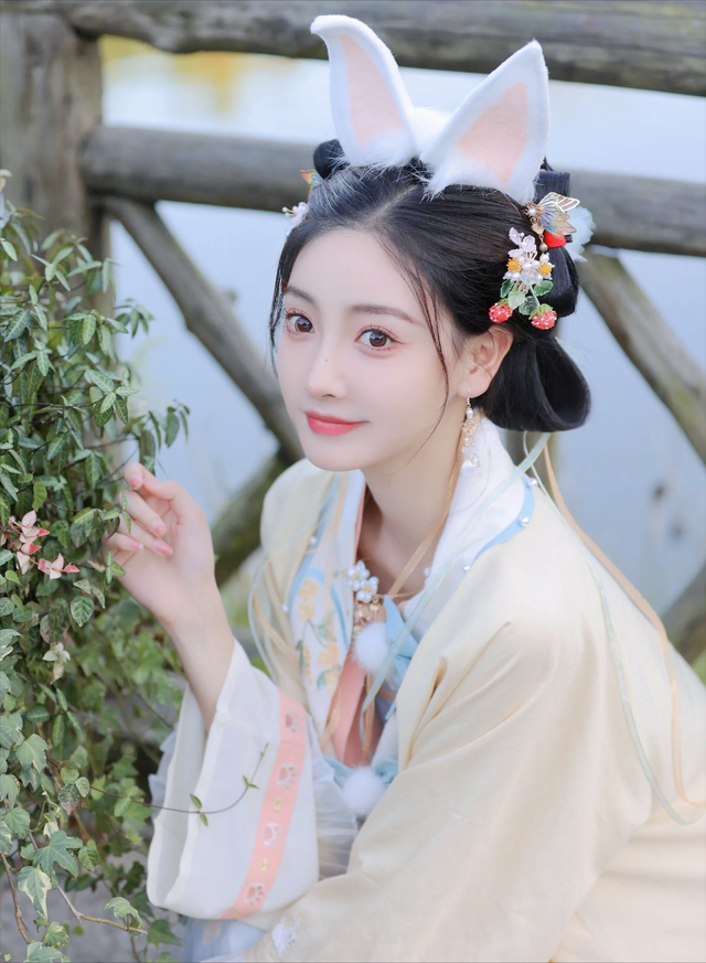 从NBA女主持到仙侠女主！金佳悦的转型，成功逆袭