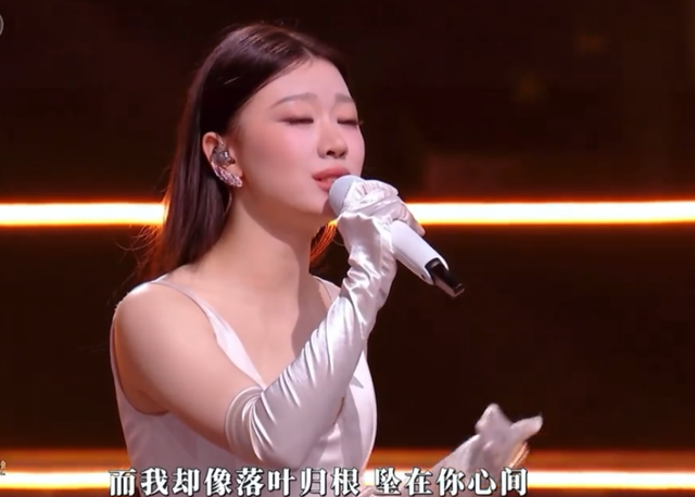 大湾区晚会五大失误，王力宏抢拍，解晓东唱错词，苏醒回应跑调