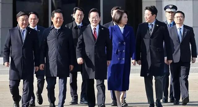 李在明结束访华，启程返韩前	，向中方提了一个建议：希望平分黄海