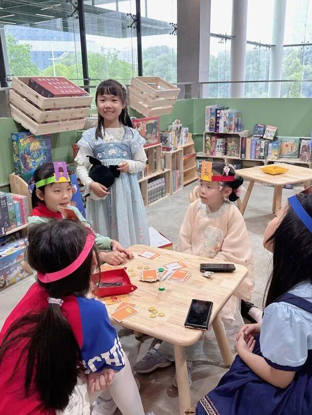 人文经济•活力高新 | 想给生活加点料，那就把自己扔进这个街区