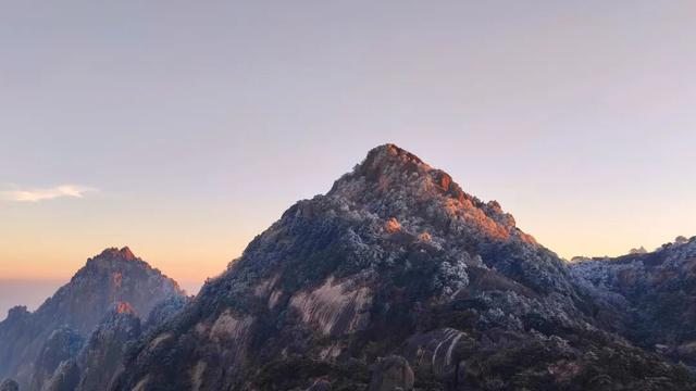 再忙也要来黄山，领取冬日雾凇云海双重“大礼包” | 皖美冬日