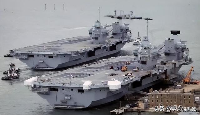 又让张召忠说中了？东拼西凑550亿建的2艘航母，如今彻底成为累赘