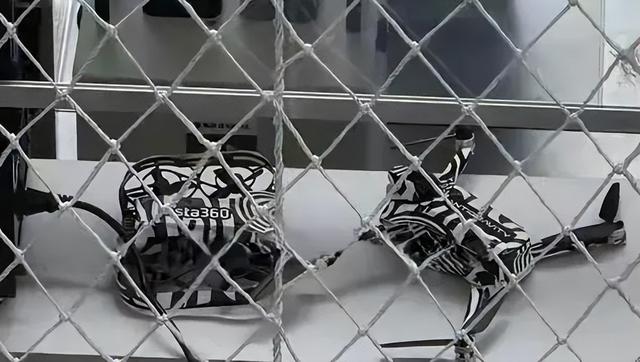两家深圳企业，打响一场“世界级商战”