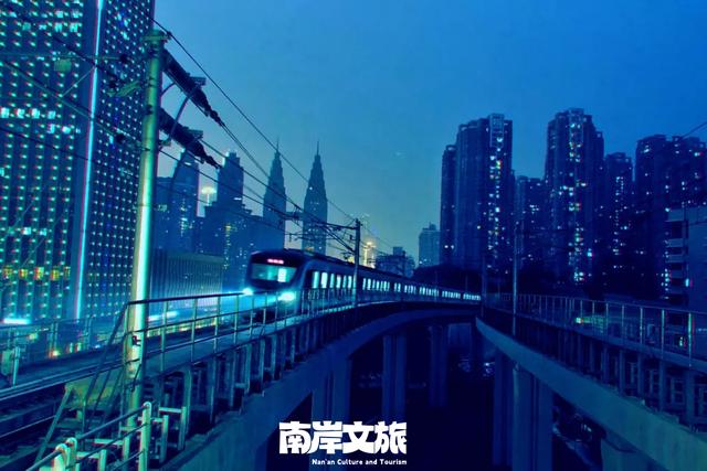 秋日升温计划丨泡在南岸，把深秋泡暖！