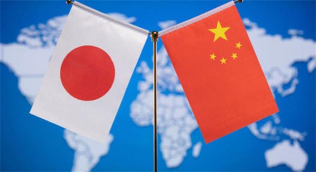 解放军连续三天开炮演习，日本民众爆发，包围首相府	，逼高市下台